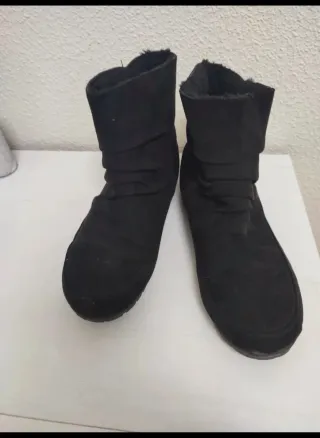 Botines negros talla 39