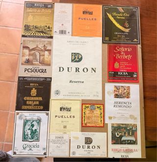 Colección de etiquetas de vino