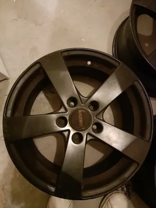 Llantas Dezent R16 ET 45