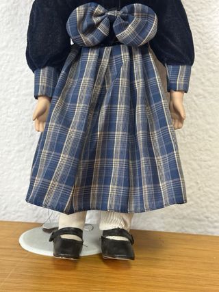 Muñeca Porcelana Vintage Terciopelo