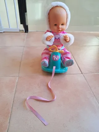 Nenuco Trineo con Muñeca