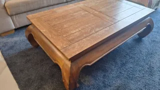 Mesa de centro de madera maciza estilo colonial