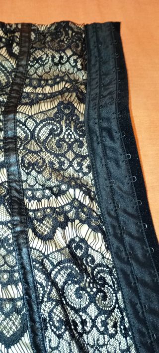 Corsé, corpiño con encaje beige y negro NUEVO