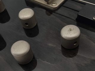 E1804417-0 Bajo Eléctrico Dearmond Pilot Pro V