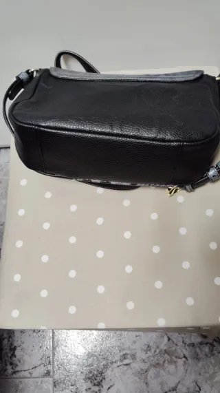 Bolso Tous Negro y Gris Piel Serpiente