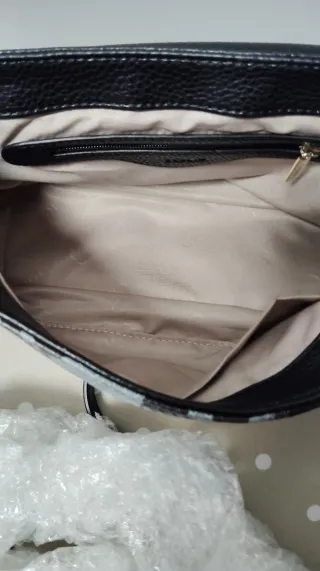 Bolso Tous Negro y Gris Piel Serpiente