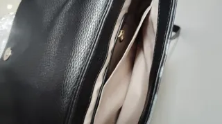 Bolso Tous Negro y Gris Piel Serpiente