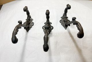 Perchero antiguo hierro fundido. Precio unidad.