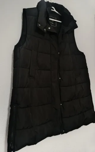 Chaleco acolchado oversize largo Zara negro