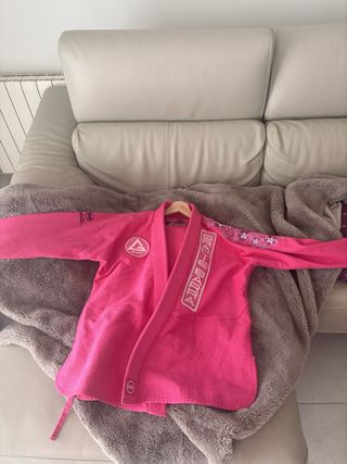 Kimono Gracie Barra Edición Limitada Rosa