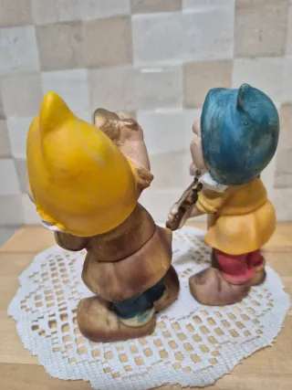 Figuras de cerámica de enanitos