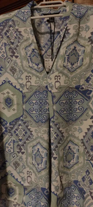 Blusa sin mangas , dibujos geométricos, Talla M am