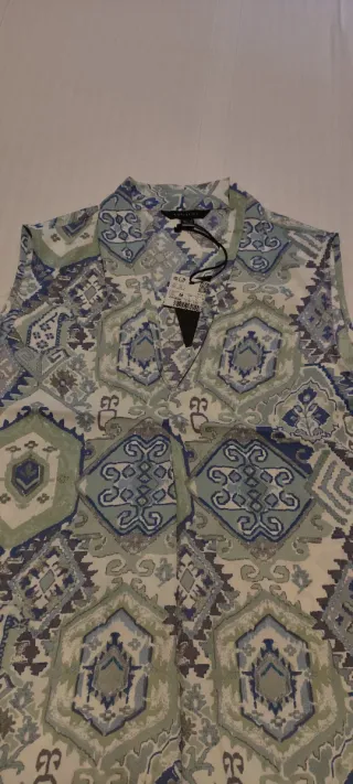 Blusa sin mangas , dibujos geométricos, Talla M am