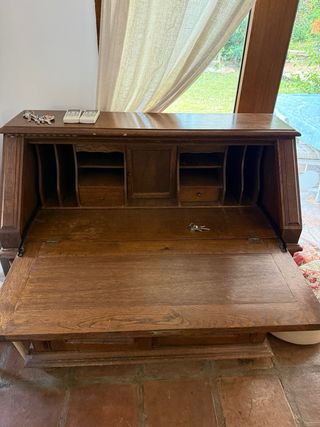 Escritorio vintage de madera