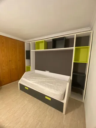 Dormitorio infantil con colchón 90cm