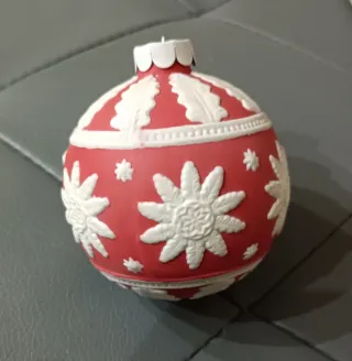 Sfera di Natale rara Jasperware di Wedgwood