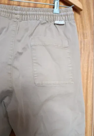 Pantalón Chino Jogger Bershka Beige Talla S (38)