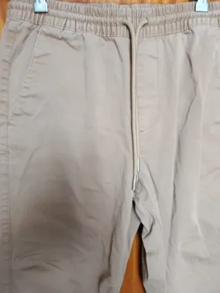 Pantalón Chino Jogger Bershka Beige Talla S (38)