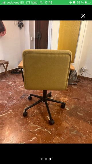 Silla escritorio mostaza y madera