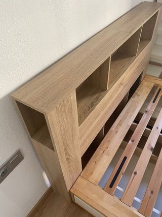 Cama de matrimonio 160x200 + cabecero.