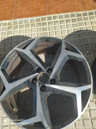 Llanta Original VW Polo Rline 17" 201800 (3 u)