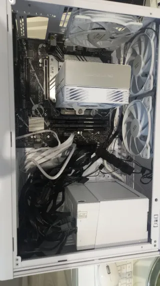 Ordenador Intel i5 12400F Gris/Blanco