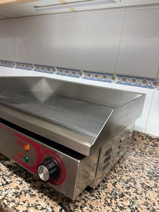 Plancha Eléctrica Cromo Duro