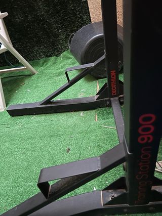 Máquina de dominadas y abdominales - gimnasio