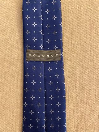 Corbata niño comunión azul marca COCONUT .