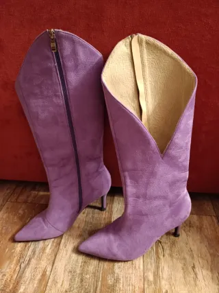 Stivali viola in camoscio
