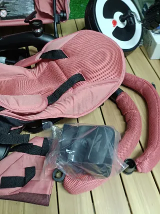 Triciclo Kinderkraft Aston Evolutivo Rosa