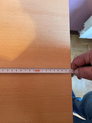 Escritorio de madera amplio