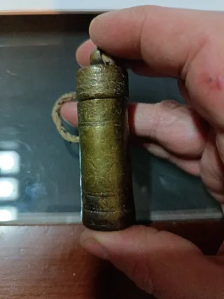 Antiche scatole in ottone decorate