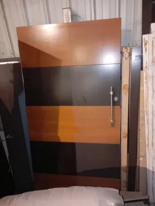 Puerta corredera grande madera