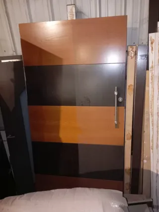 Puerta corredera grande madera