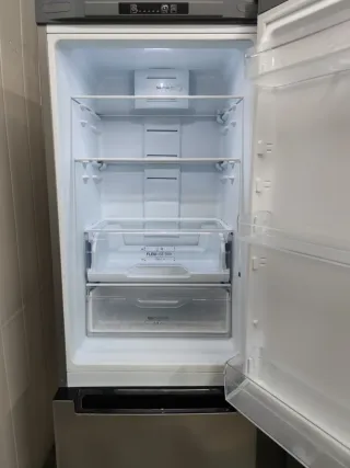 Nevera Indesit inox clase A++ 193x60cm garantía