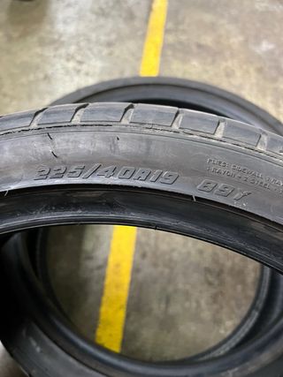 2 Neumáticos Goodyear F1 225/40/19 89y.