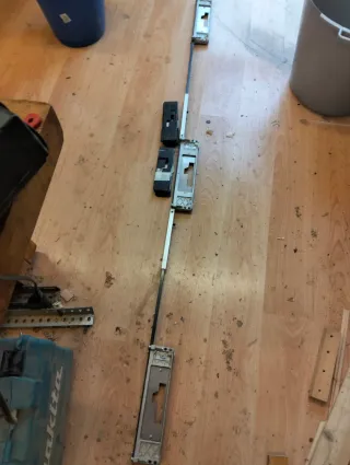 Plantilla Virutex para marcos de puertas