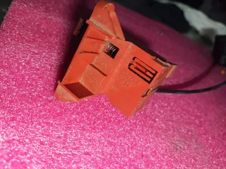 Cierre puerta secadora Bosch