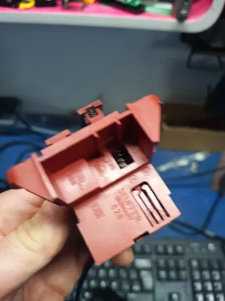 Cierre puerta secadora Bosch