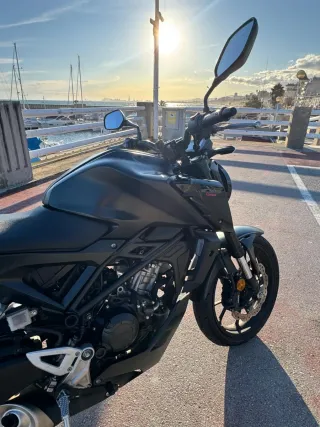 Honda CB 125 R Negra