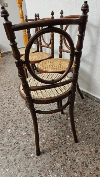 4 Sillas Estilo Rattan y Madera