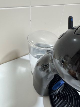 Cafetera Dolce Gusto Negra