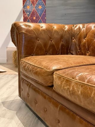 Divano Chesterfield originale di La Maisons du Monde