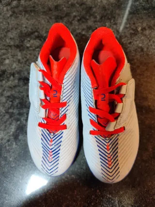 Botas de fútbol de colores