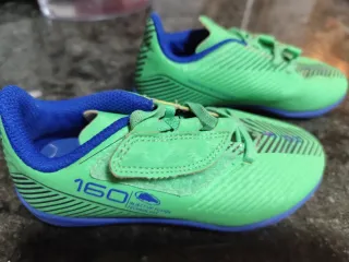 Botas de fútbol de colores