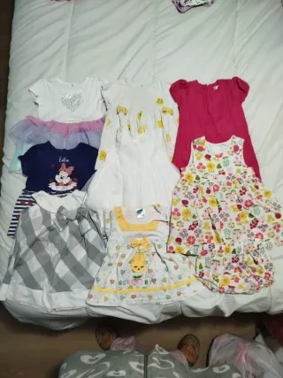 Lote de vestidos infantiles