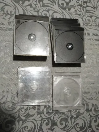 17 Caixas CD Vazias