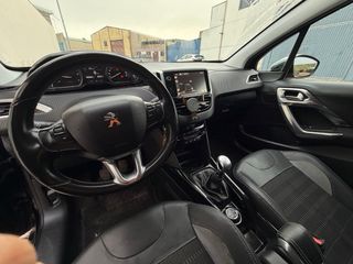 Peugeot 2008 1.6 blueHDI 120 CV 2015