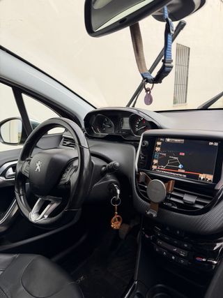 Peugeot 2008 1.6 blueHDI 120 CV 2015